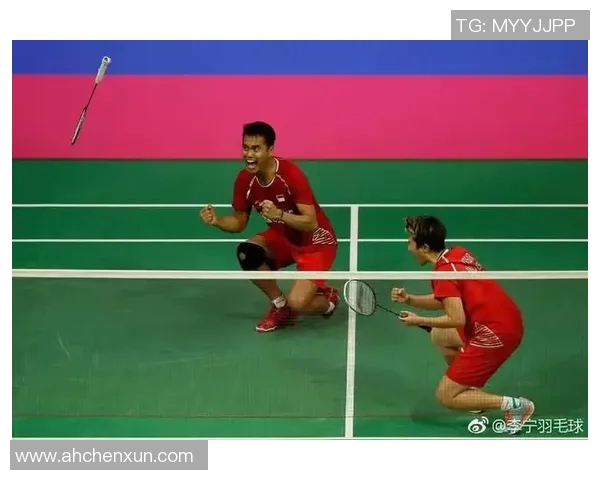 上海羽毛球队灵活应变的训练策略与比赛表现分析