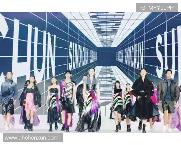 足球明星定制挂画边框打造个性化家居空间的完美选择